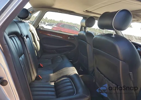 2000 Jaguar Xj8 from USA, damaged, VIN SAJDA14C4YLF01691